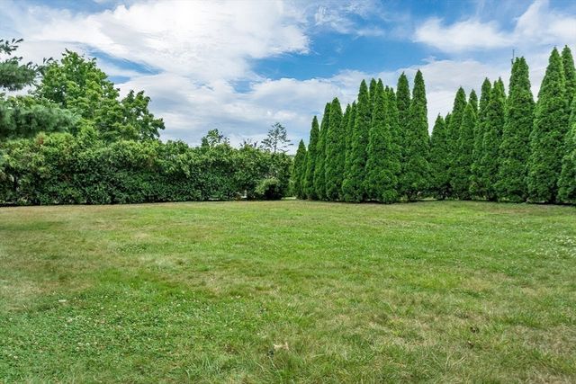 204 Farrwood Dr 204, Haverhill, MA 01835