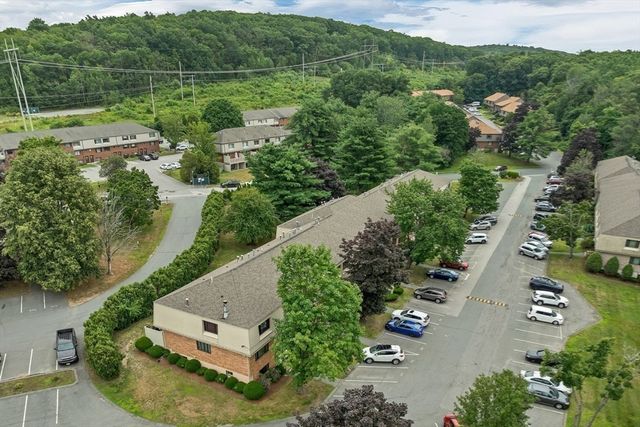 204 Farrwood Dr 204, Haverhill, MA 01835