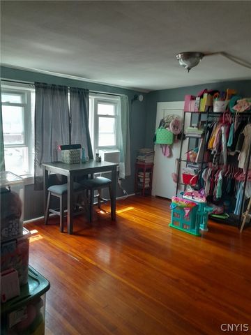 1722 Valley Drive, Syracuse, NY 13207
