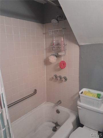 1722 Valley Drive, Syracuse, NY 13207
