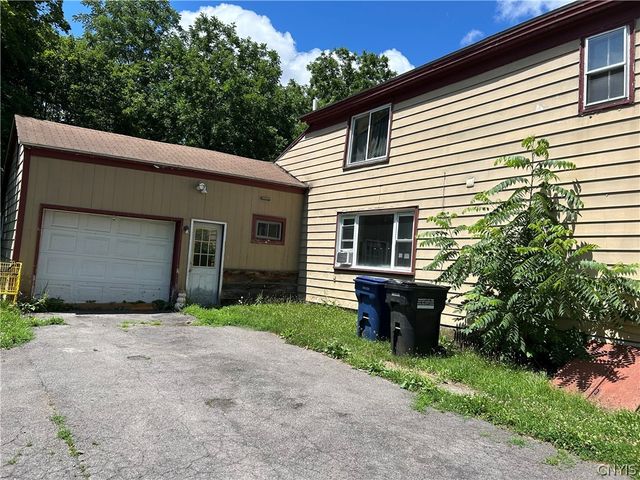 1722 Valley Drive, Syracuse, NY 13207