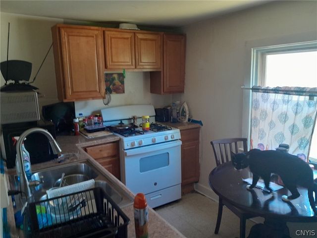 1722 Valley Drive, Syracuse, NY 13207