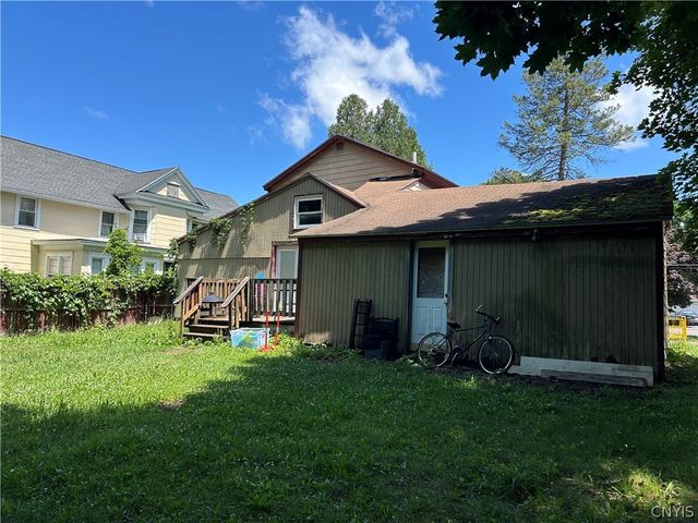 1722 Valley Drive, Syracuse, NY 13207