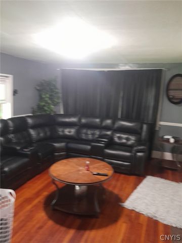 1722 Valley Drive, Syracuse, NY 13207