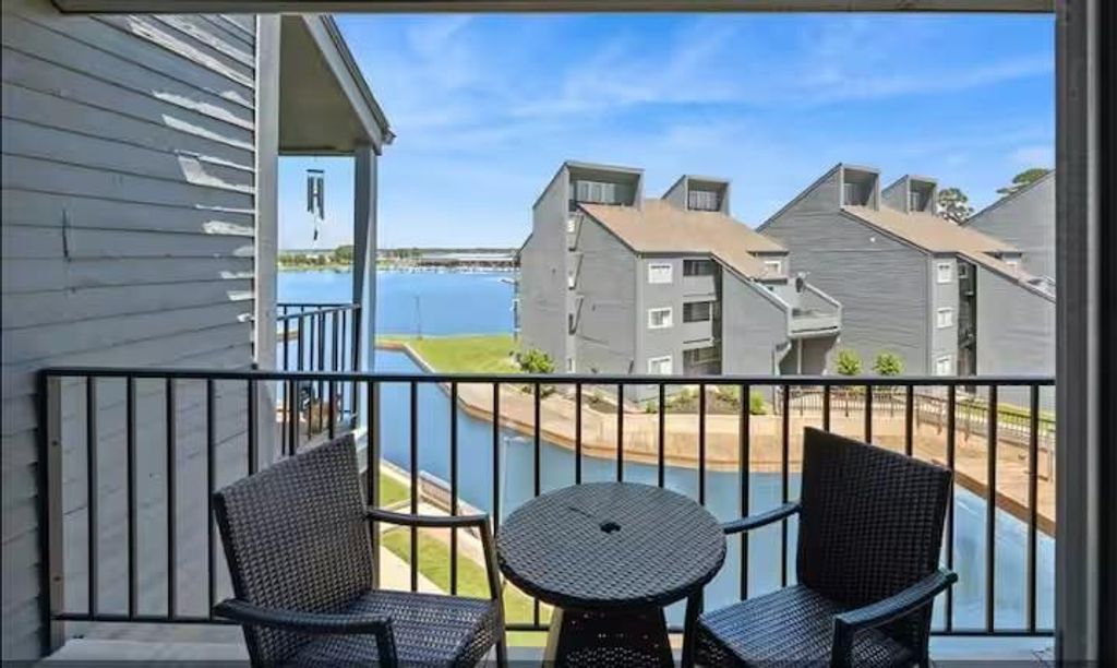 12500 Melville Drive 3, Montgomery, TX 77356
