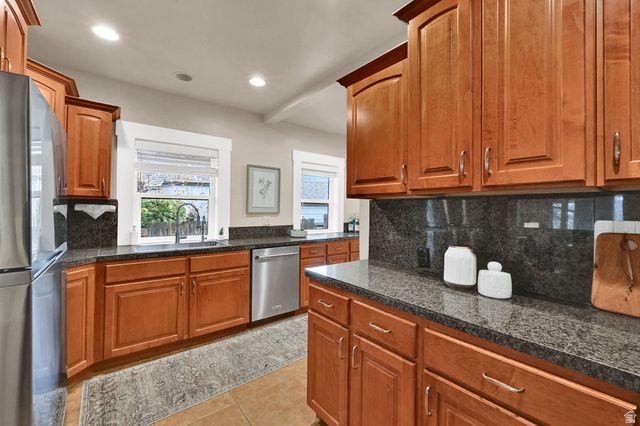 915 S PARK ROW ST, Salt Lake City, UT 84105