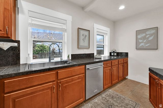 915 S PARK ROW ST, Salt Lake City, UT 84105