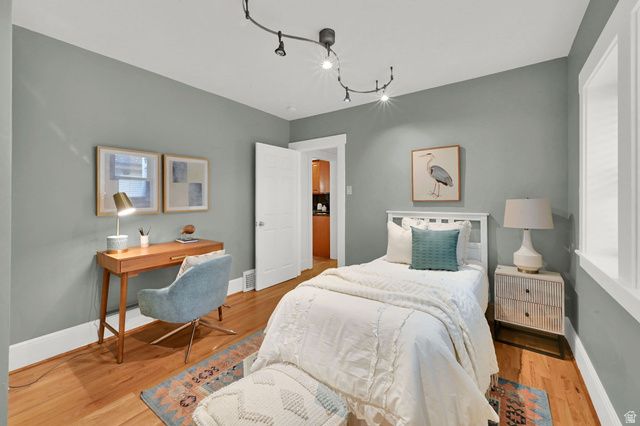 915 S PARK ROW ST, Salt Lake City, UT 84105