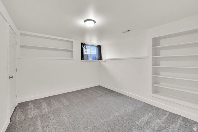 915 S PARK ROW ST, Salt Lake City, UT 84105