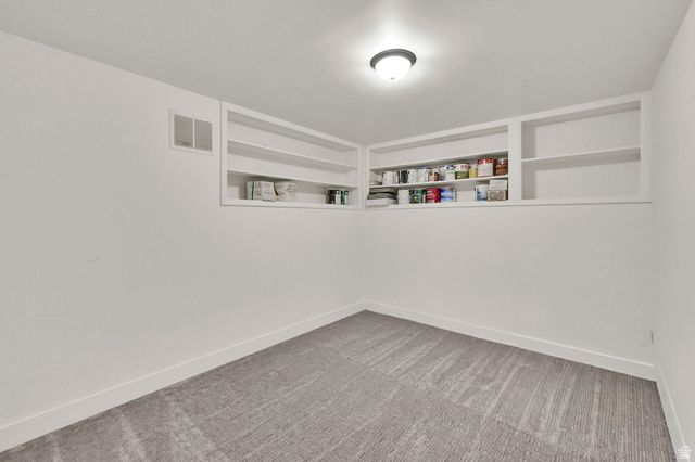 915 S PARK ROW ST, Salt Lake City, UT 84105