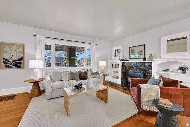 915 S PARK ROW ST, Salt Lake City, UT 84105