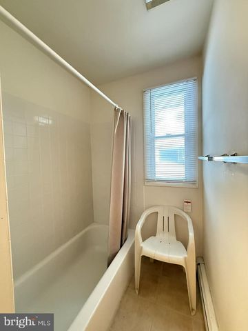 629 CONESTOGA LN, Lansdale, PA 19446