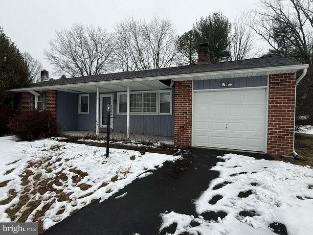 629 CONESTOGA LN, Lansdale, PA 19446