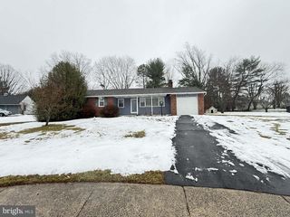629 CONESTOGA LN, Lansdale, PA 19446