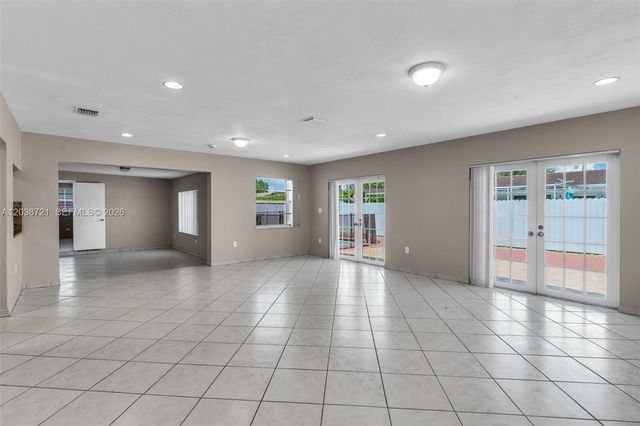 1720 SW 98th Ct, Miami, FL 33165
