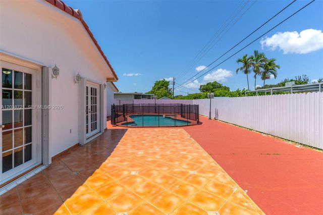 1720 SW 98th Ct, Miami, FL 33165