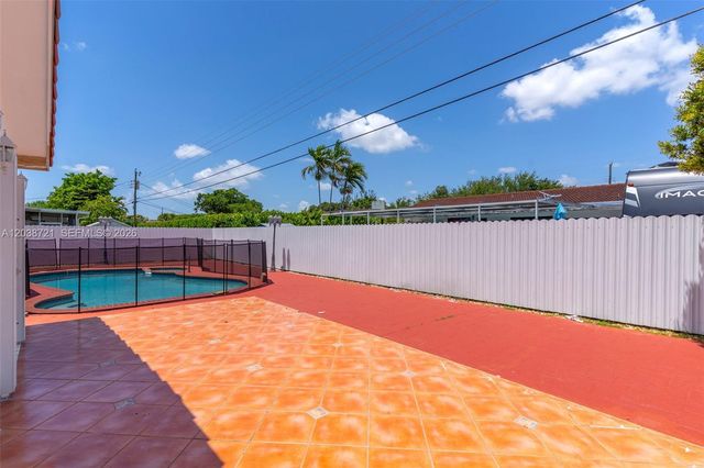 1720 SW 98th Ct, Miami, FL 33165
