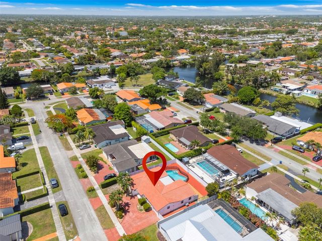 1720 SW 98th Ct, Miami, FL 33165