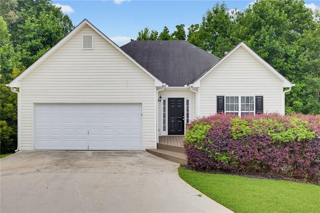 317 St Charles Avenue, Dallas, GA 30157