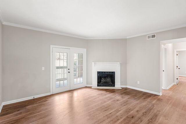 6820 Highway 70 S Apt 203, Nashville, TN 37221