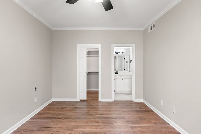 6820 Highway 70 S Apt 203, Nashville, TN 37221