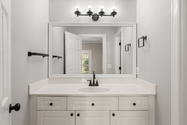 6820 Highway 70 S Apt 203, Nashville, TN 37221