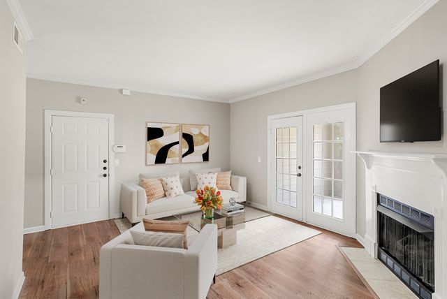 6820 Highway 70 S Apt 203, Nashville, TN 37221