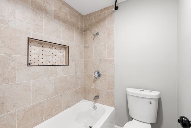 6820 Highway 70 S Apt 203, Nashville, TN 37221