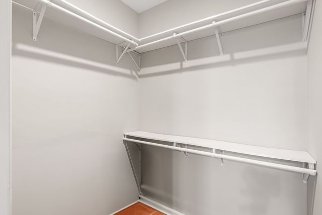 6820 Highway 70 S Apt 203, Nashville, TN 37221