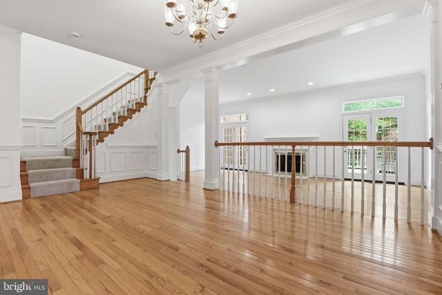 9986 FOXBOROUGH CIR, Rockville, MD 20850