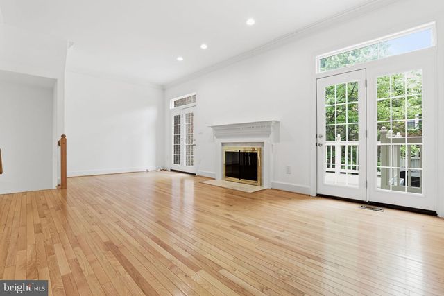 9986 FOXBOROUGH CIR, Rockville, MD 20850