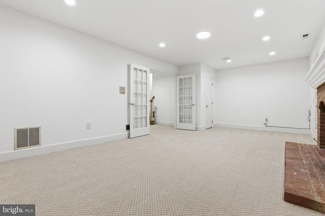 9986 FOXBOROUGH CIR, Rockville, MD 20850