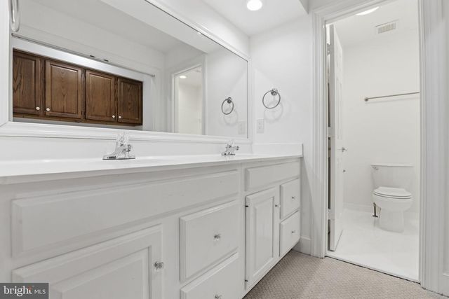 9986 FOXBOROUGH CIR, Rockville, MD 20850