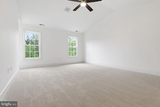 9986 FOXBOROUGH CIR, Rockville, MD 20850