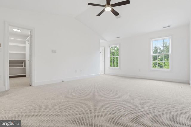 9986 FOXBOROUGH CIR, Rockville, MD 20850