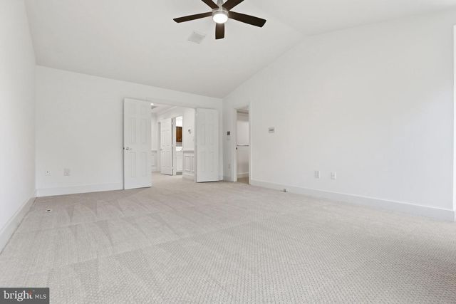 9986 FOXBOROUGH CIR, Rockville, MD 20850
