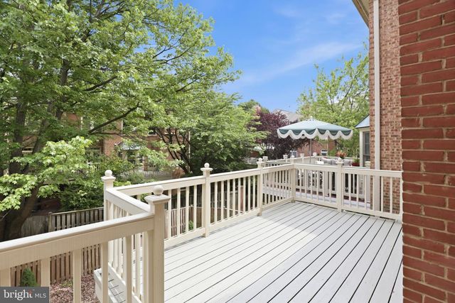 9986 FOXBOROUGH CIR, Rockville, MD 20850