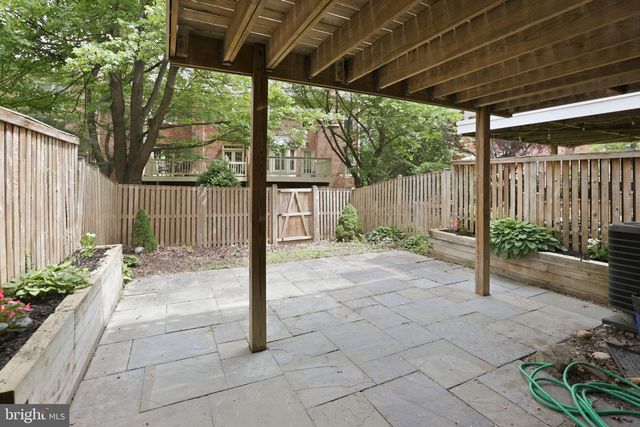 9986 FOXBOROUGH CIR, Rockville, MD 20850