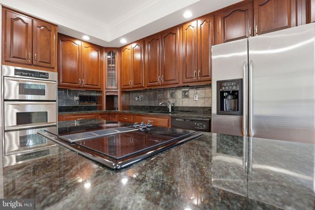 9986 FOXBOROUGH CIR, Rockville, MD 20850