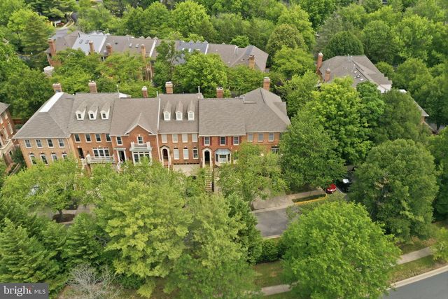 9986 FOXBOROUGH CIR, Rockville, MD 20850