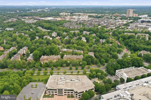 9986 FOXBOROUGH CIR, Rockville, MD 20850