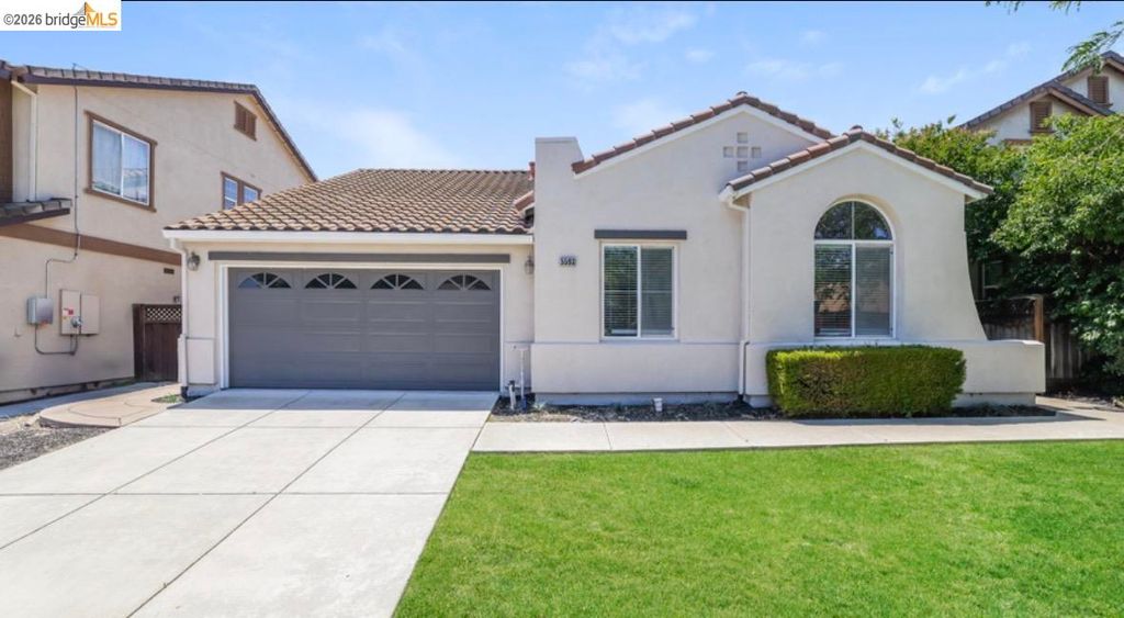 5593 Mcfarlan Ranch Dr, Antioch, CA 94531