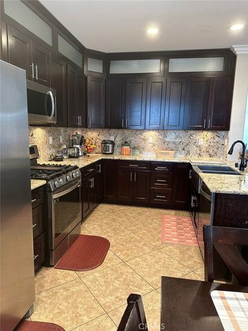 11617 Harvard Way, Yucaipa, CA 92399