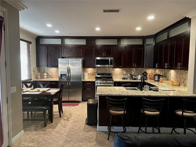 11617 Harvard Way, Yucaipa, CA 92399