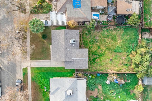 1038 W Cortland Avenue, Fresno, CA 93705