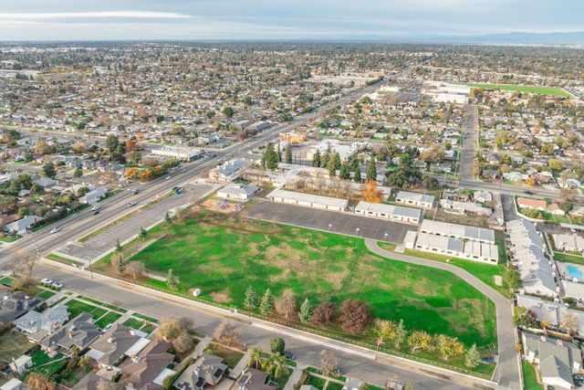 1038 W Cortland Avenue, Fresno, CA 93705