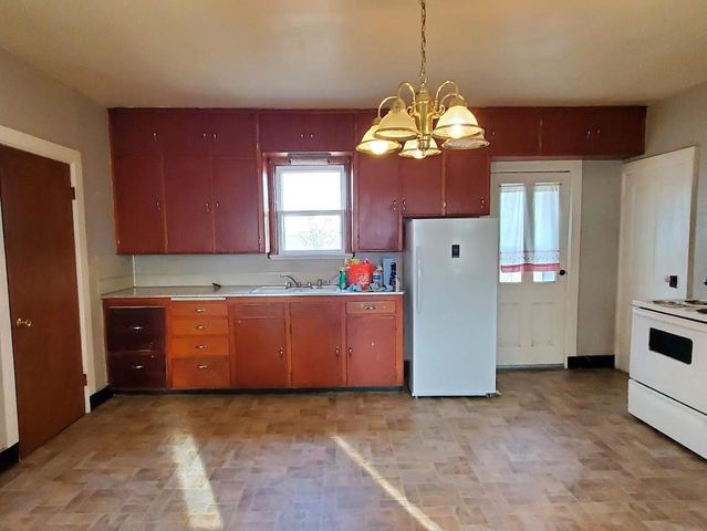 E9542 COUNTY ROAD I, Clintonville, WI 54929