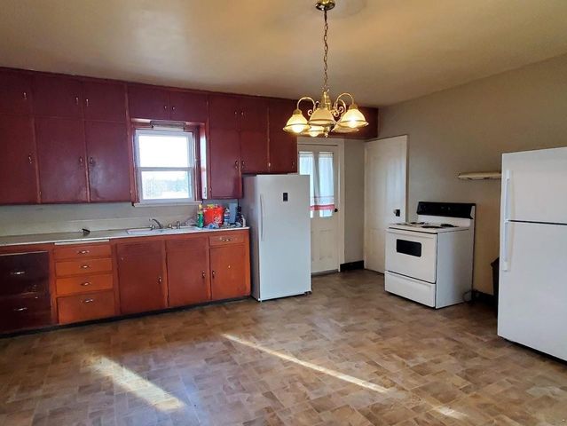 E9542 COUNTY ROAD I, Clintonville, WI 54929