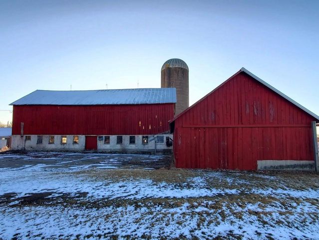 E9542 COUNTY ROAD I, Clintonville, WI 54929