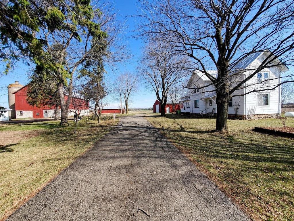 E9542 COUNTY ROAD I, Clintonville, WI 54929